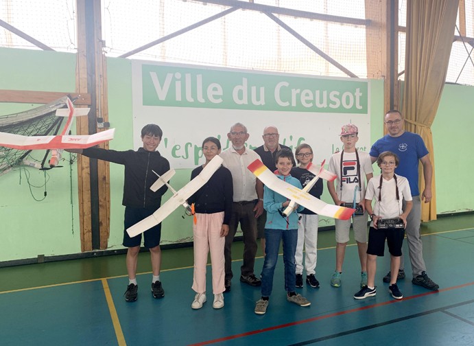 le groupe des stagiaires  après une semaine en salle pour cause de météo.
